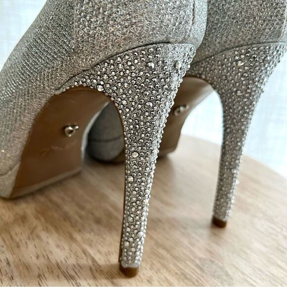 Thalia Sodi Lena Silver Beaded Heel Open Toe Sparkly Pumps, 9, NWOB - Picture 2 of 7